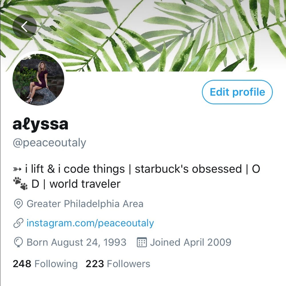 Follow Me! ✌🏻️ - Picture 3 of 5